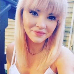 Meet your Posher, Alyssa